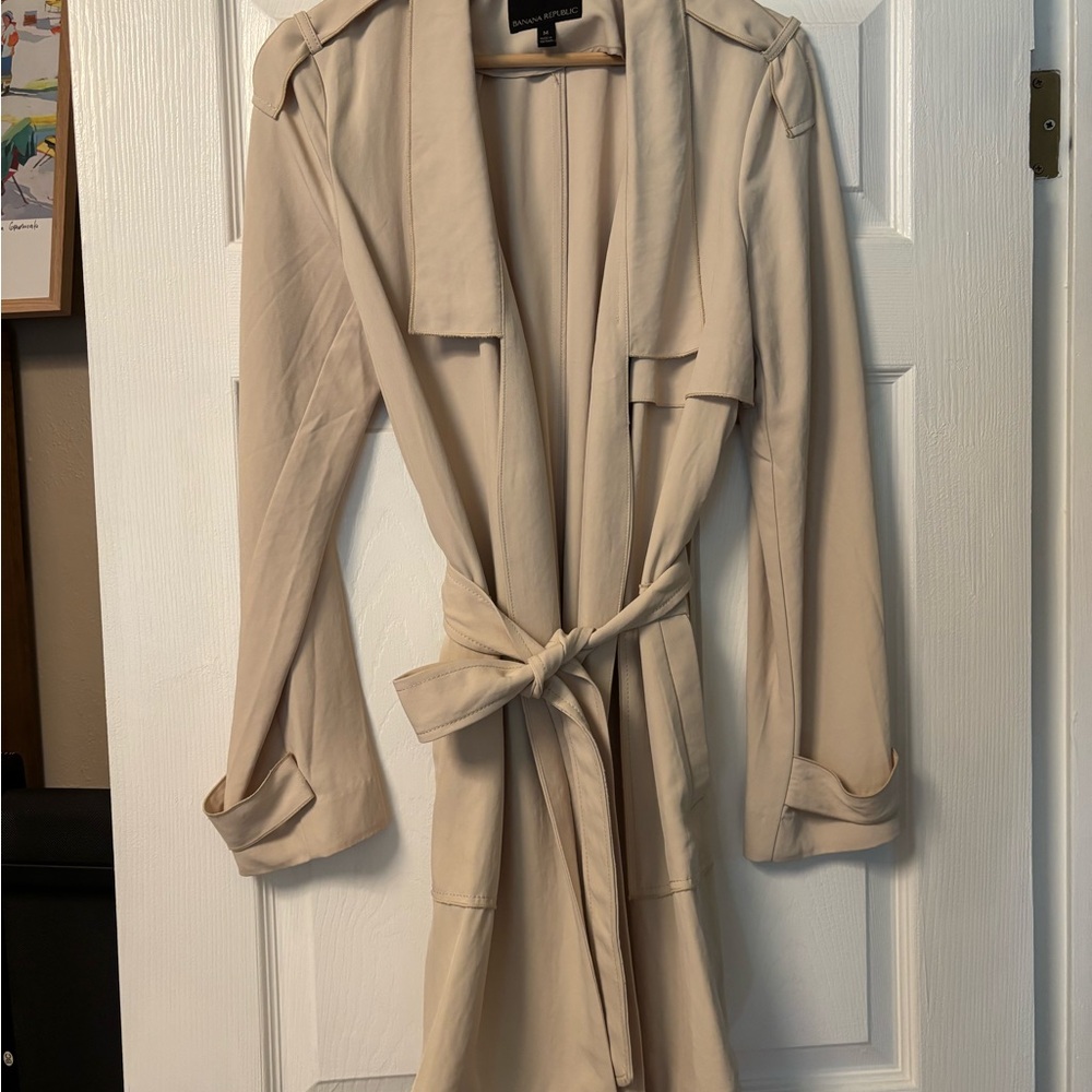 Banana Republic Drapey Tan Trench Coat